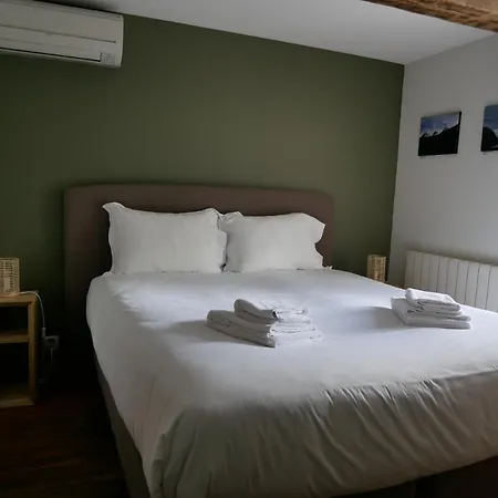 Hotel Trabenia