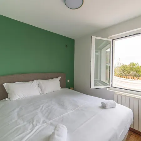 Trabenia Hotel Ascain