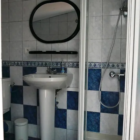Trabenia Hotel *