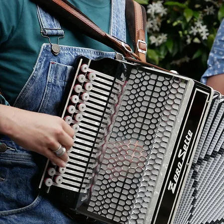 Hotel Restaurant Trabenia